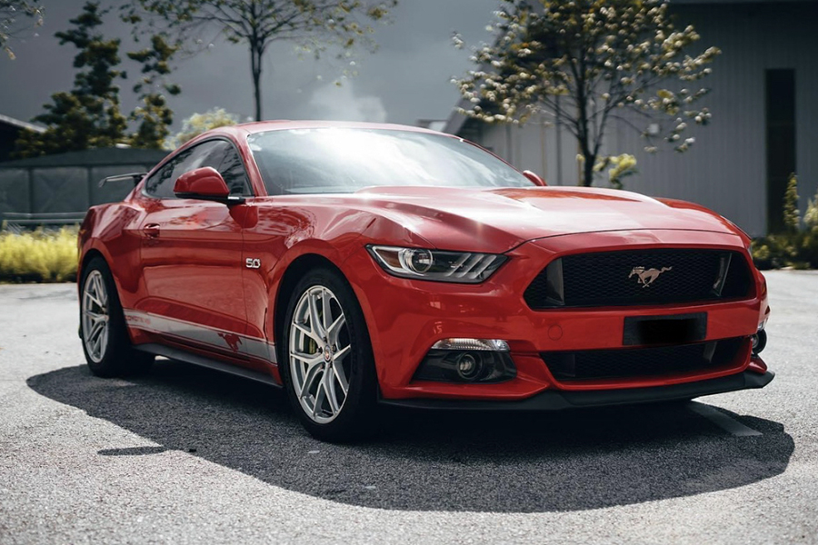 Ford Mustang 5.0